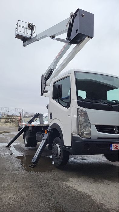 Inchiriez Nacela Renault Socage