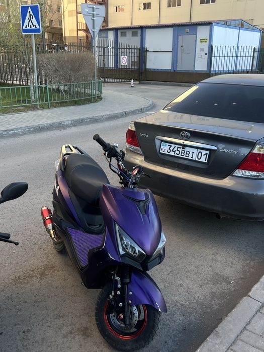 Продам м8 про лия