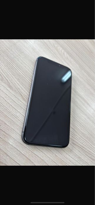 Айфон 11 в хорошем состоянии