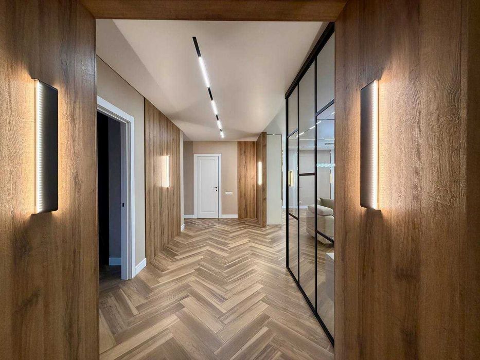 Продажа 3-комнатной квартиры  бородина 111