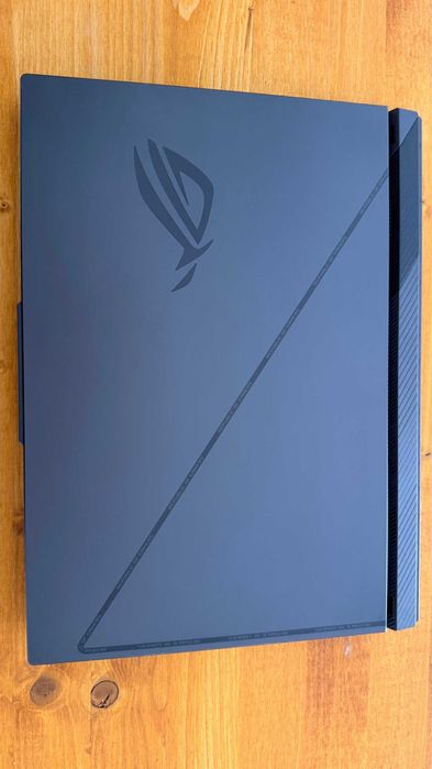 ASUS ROG Strix G614JV RTX 4060 165Hz 16GB RAM DDR5 - Garantie 12/2027 + Cadou Cooler RGB  - Garantie 06/2027