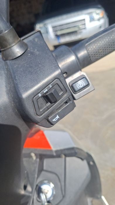 Vând scuter electric ztech