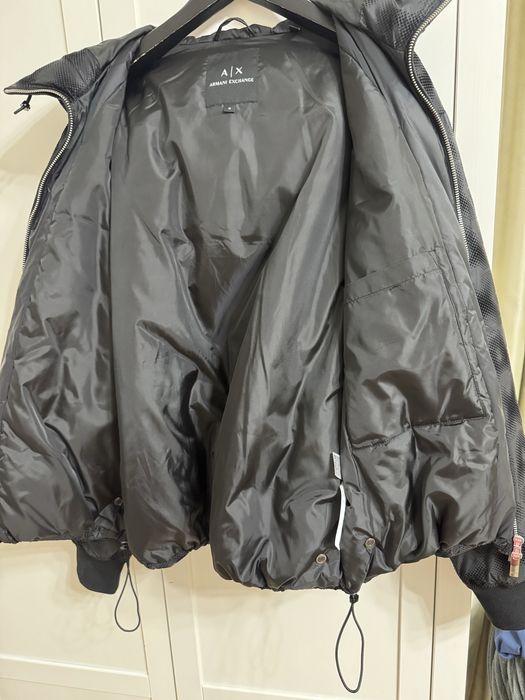 Продам мужскую куртку ARMANI EXCHANGE
