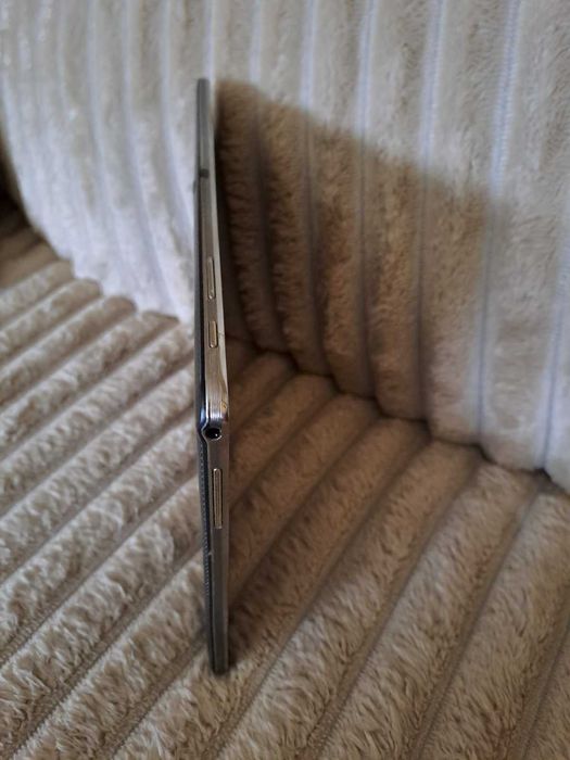 Продавам стар таблет