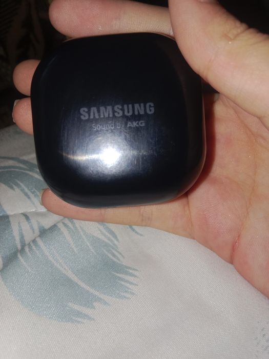 Продается наушники samsung buds live оригинал