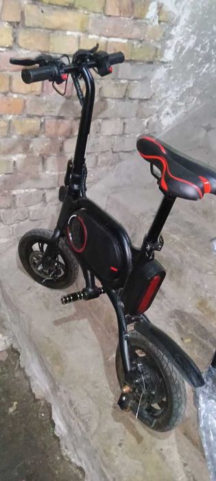 Електрическа тротинетка, скутер 250 и 350W пъргави, батерия зарядно ОК