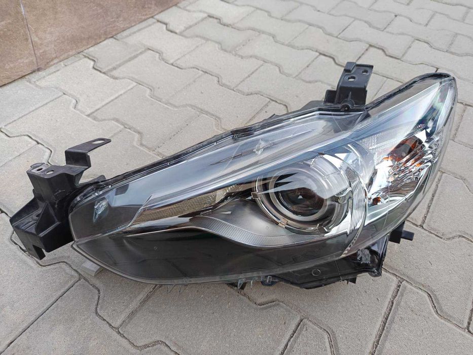 Ляв фар за Мазда 6