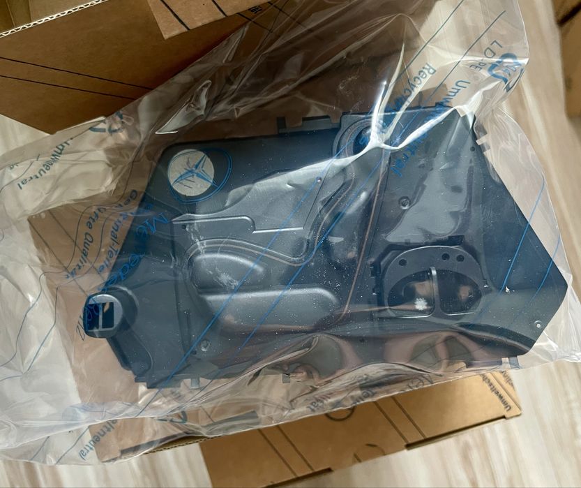 Запчасти на Mercedes W220