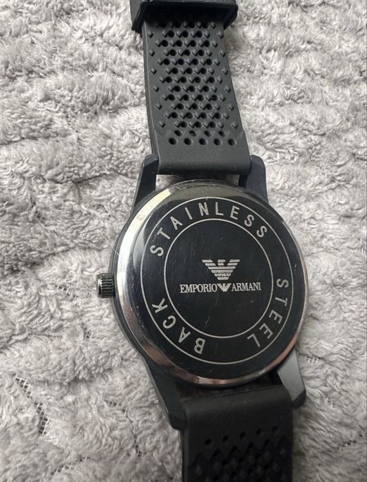 Emporio armani часовник