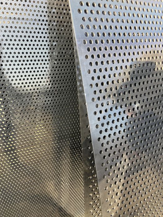 Tabla groasa de otel perforata