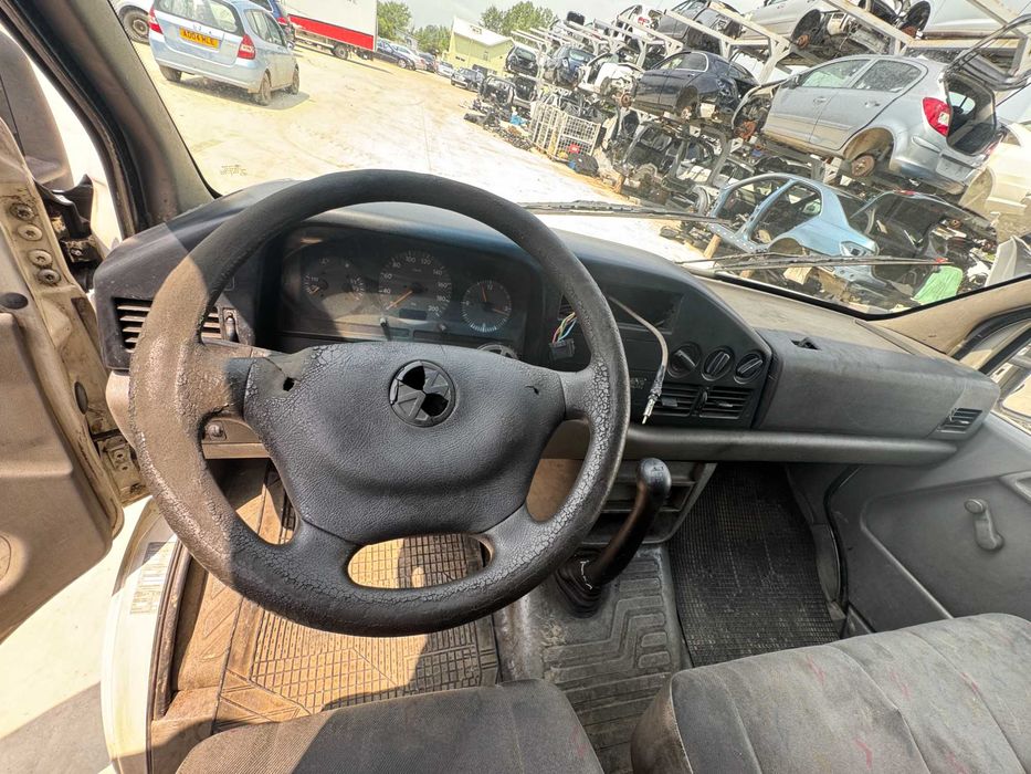 Dezmembrez Volkswagen LT 35 2.5 TDI