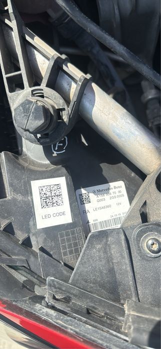 Оригинални лед фарове Мерцедес gla x156 2014-2017 A156 906 70 00