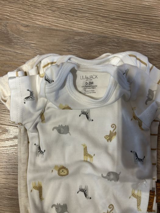 Нови бодита 100% памук с къс ръкав 0-3 месеца