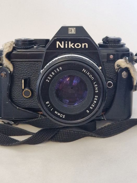 NIKON-EM тяло и два броя обективи и филтър