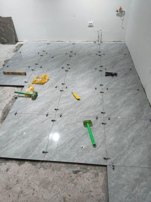 Кафель ламинат обой плинтус галтел