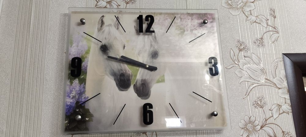 Часы  настенные 3000тенге