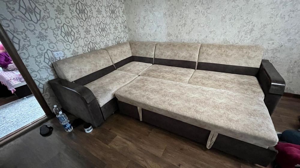 Диван в хорошем состоянии
