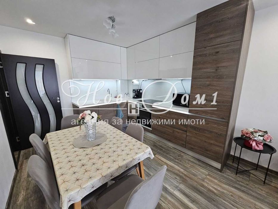Продава се Тристаен апартамент в Пловдив, Южен - 94 кв.м за 2128 €/кв.м - Снимка #2