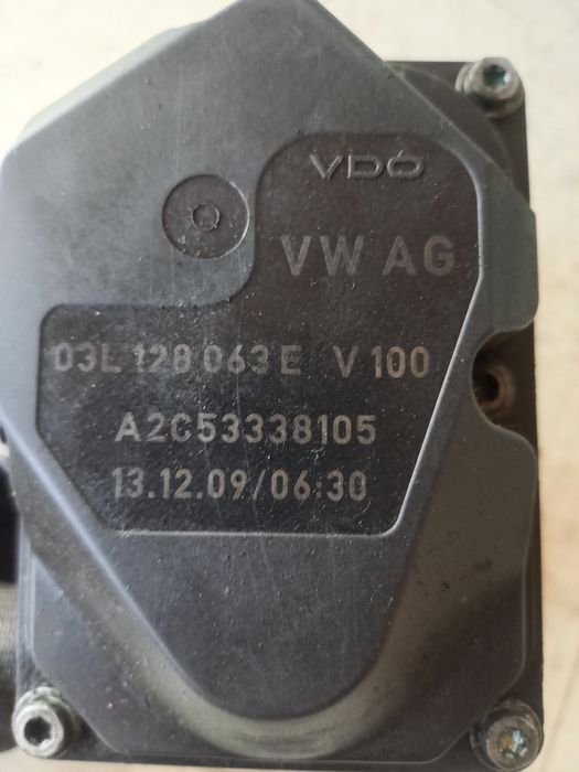 Дросел Vw Passat B6  2.0TDI Comonrail
