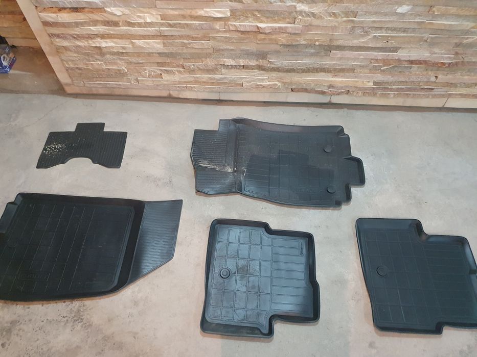 Cobalt uchun poliklar sotiladi