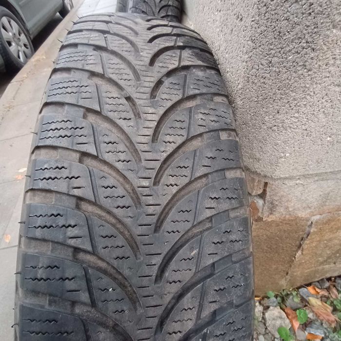 Зимни гуми 155 70 19 Bridgestone