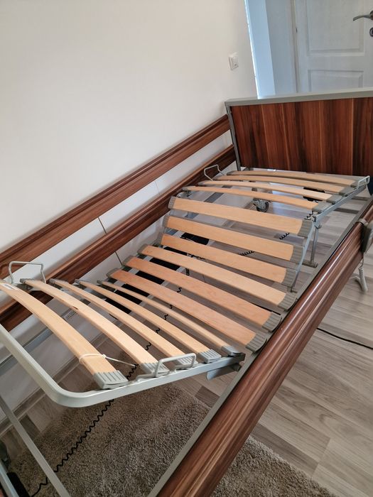 Vând pat Electric pt.persoane vârstnice sau cu dizabilități