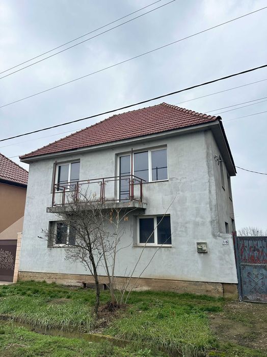 Casa de vanzare Livada de Bihor / Accept la schimb apartament + dif.