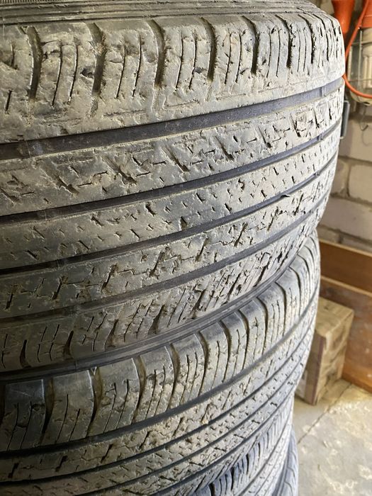 Шины Dunlop 235/55/18