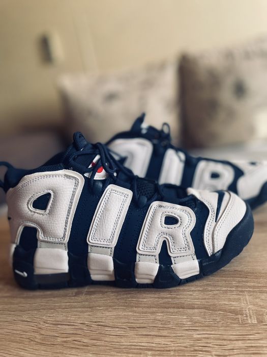 Nike Air Uptempo 39 number