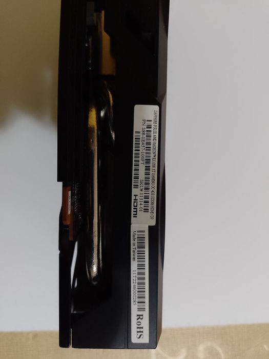 Vând placa video Radeon RX6500 XT