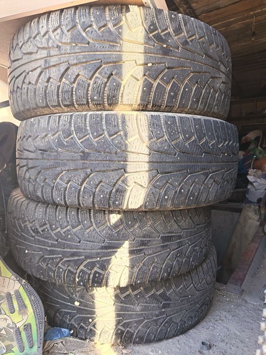 Зимние шины 265/70/R16