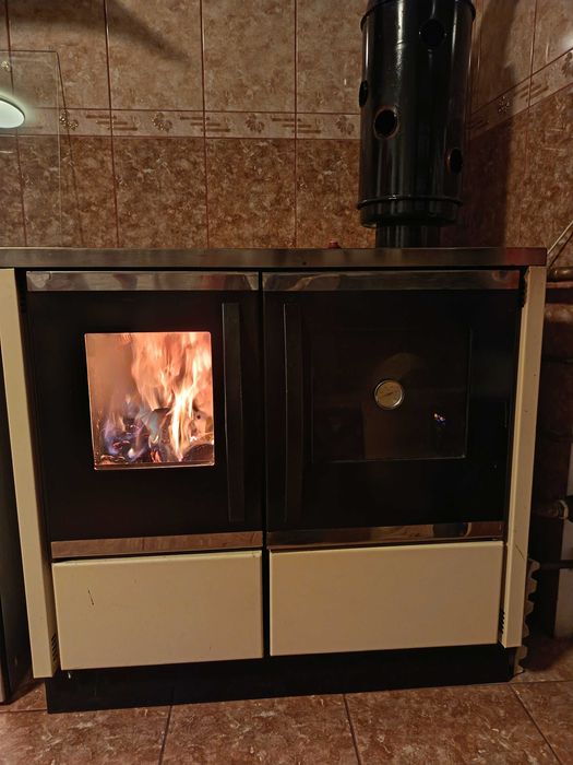 centrala termica pe lemne si soba de gatit