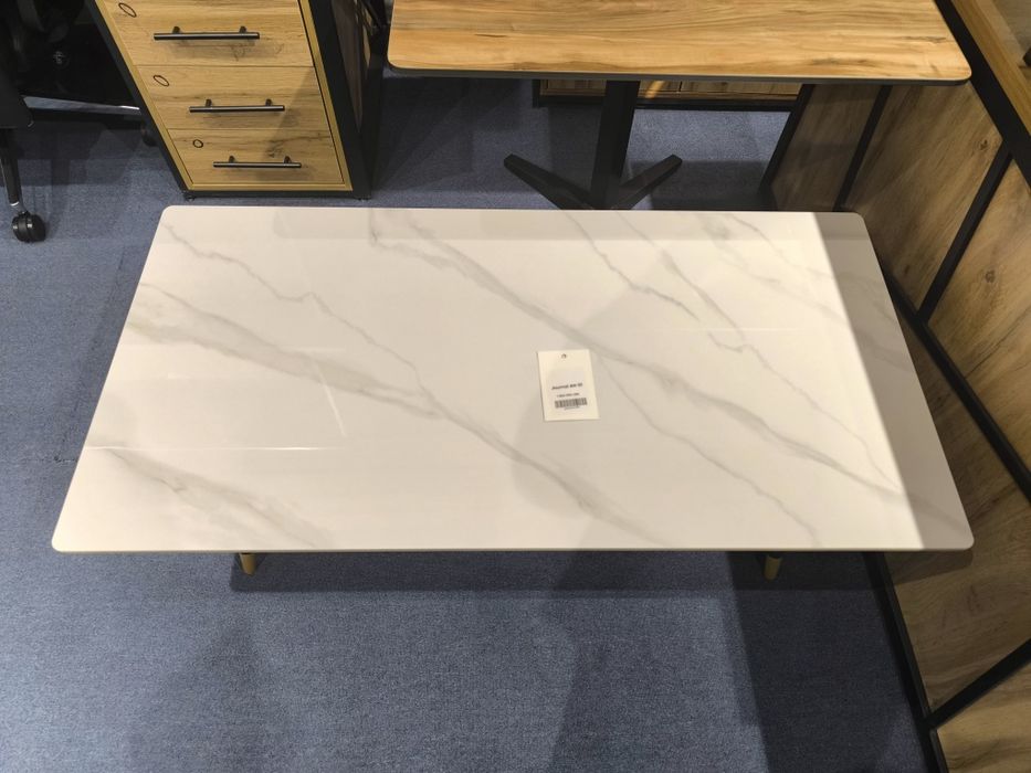 Журнальный столик AH01