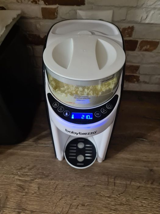 Aparat lapte baby brezza