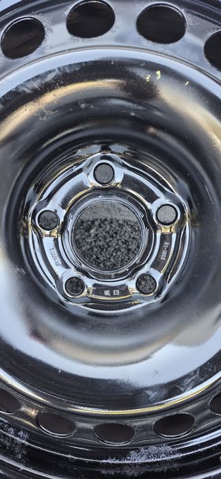 195.70.16 Pirelli Iară Jante Opel Moka R16 5X105