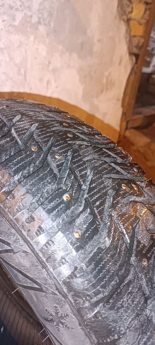 Резина 215/65/16