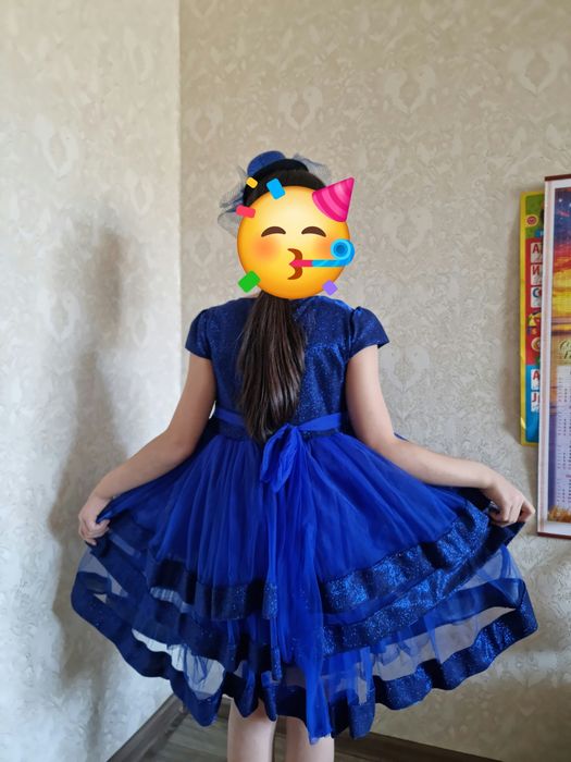 Детское платье белое и синие