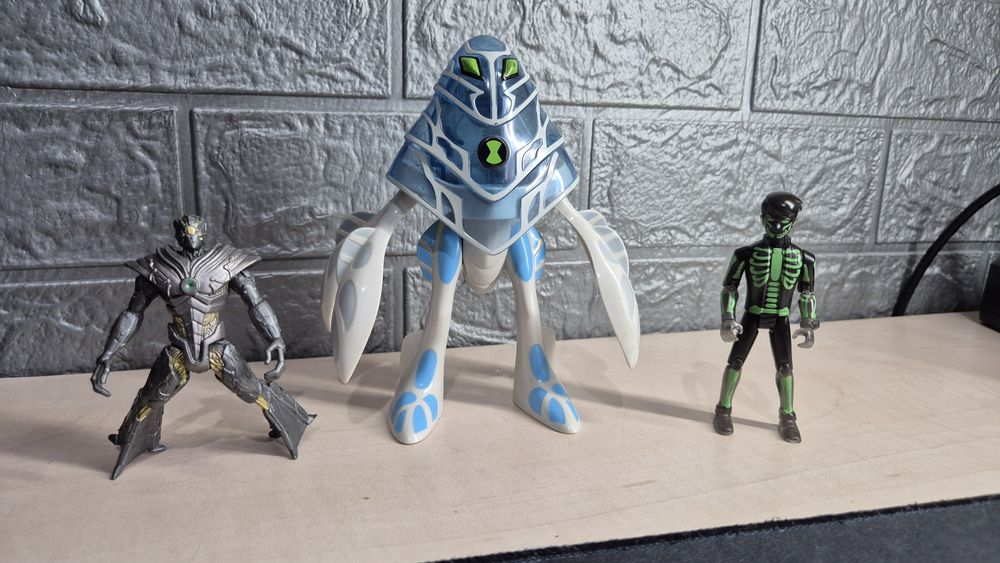 Фигурки бен тен  (разного роста)