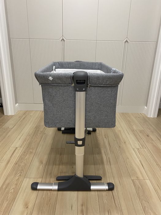 Продам приставную колыбель