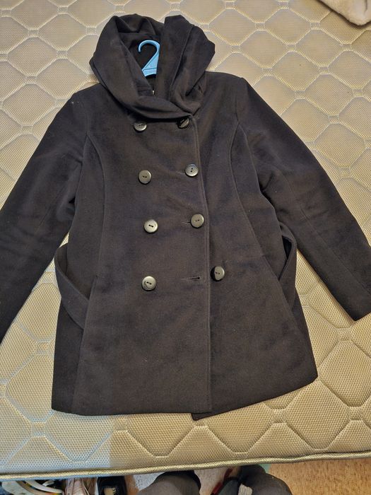 Продам верхнюю одежду