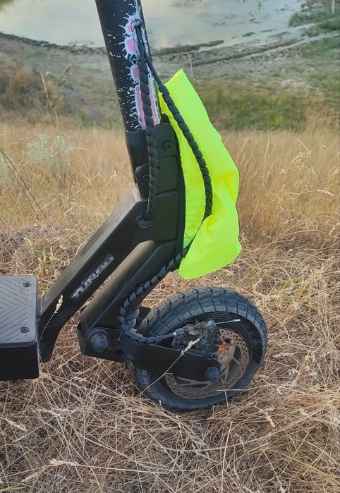 Vând Kukirin G2 2025 + contact,  în stare aproape perfectă 1000 km reali. PREȚUL ESTE UȘOR NEGOCIABIL!! Dați mi mesaj pe WhatsApp pentru videoclipuri