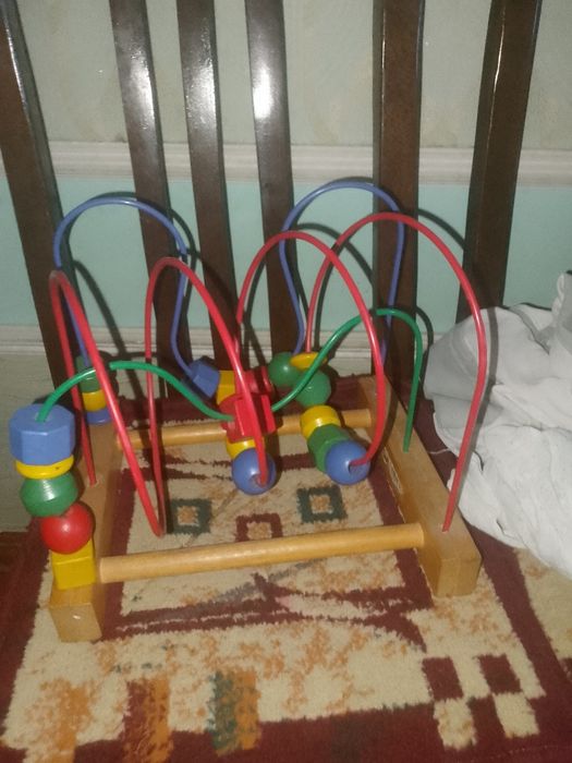 Развивающая игрушка.