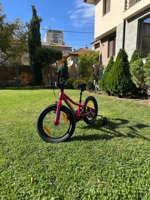 Продавам детско колело Specialized RipRock16