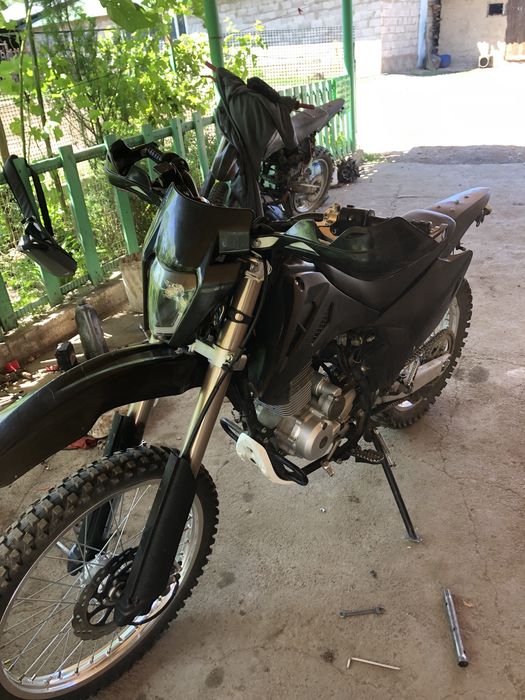 Продам эндуро 06 в харошем состояни