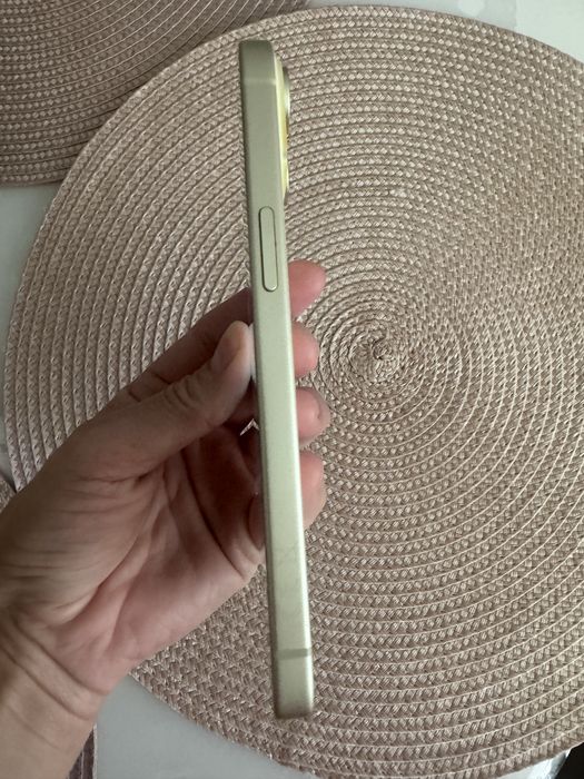 Iphone 15, impecabil