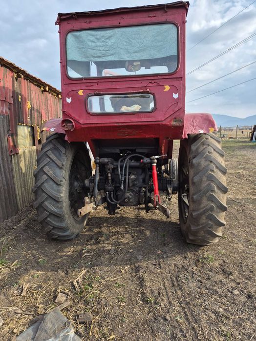 Tractor  U650 de vânzarea