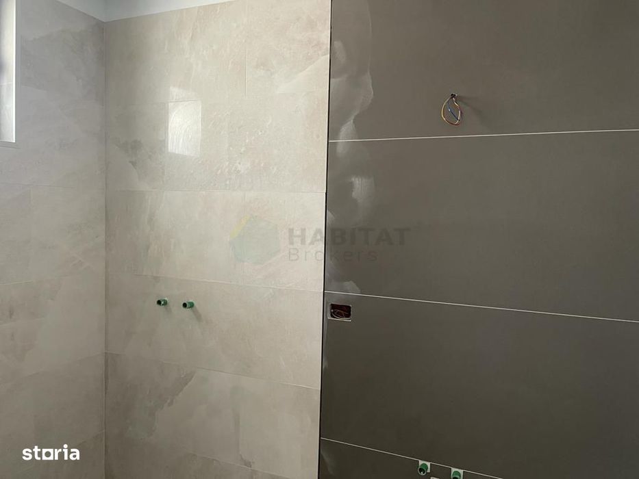 Vilă spațioasă Tunari | Curte mare | Complex închis
