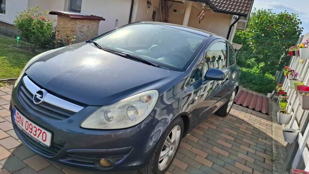 Vând urgent autoturism Opel Corsa!!!