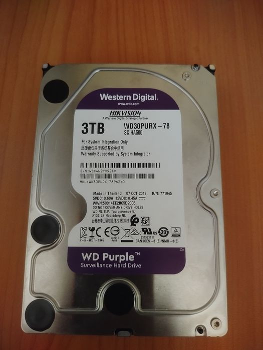 Жёсткий диск 3тв.