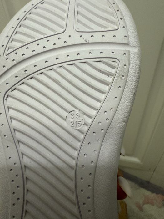 Новые туфли(сандалии) для школы